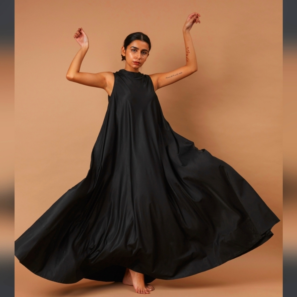 Turn Black Qualia dress